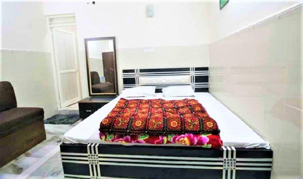 Central Guest House , Walk In Dargah & Markaz New Delhi Exterior photo