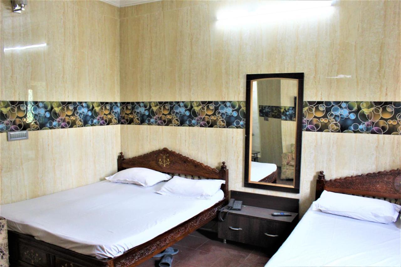 Central Guest House , Walk In Dargah & Markaz New Delhi Exterior photo
